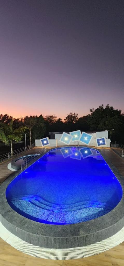 Srk Farm And Resort Anjār Extérieur photo